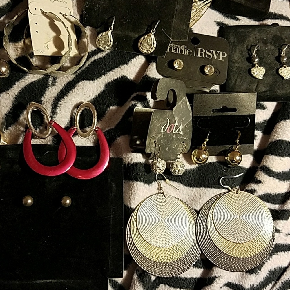 Lot of Earrings <21 pairs> Pierced Earrings - Picture 5 of 7