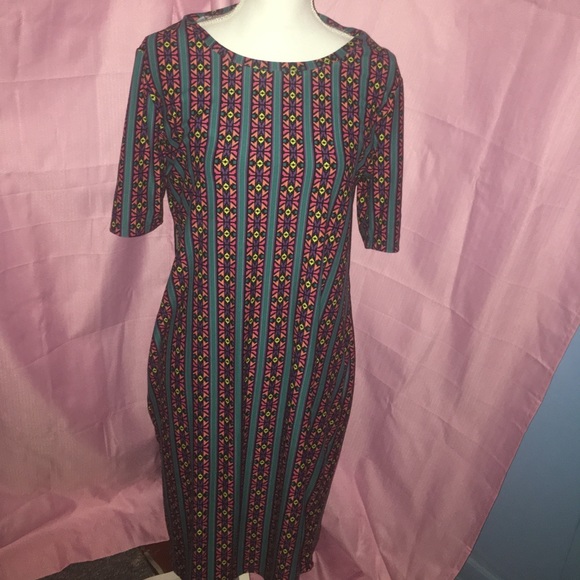 LuLaRoe Dresses & Skirts - Lularoe Julia Dress XL