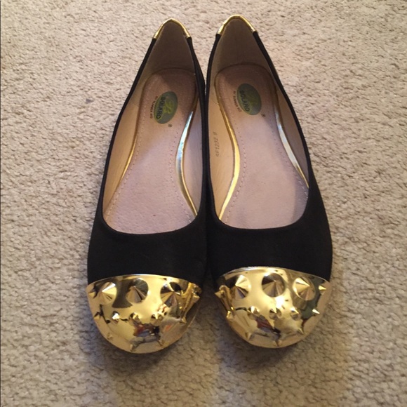 Black and Gold Flats with Spiked Toes - Picture 2 of 4