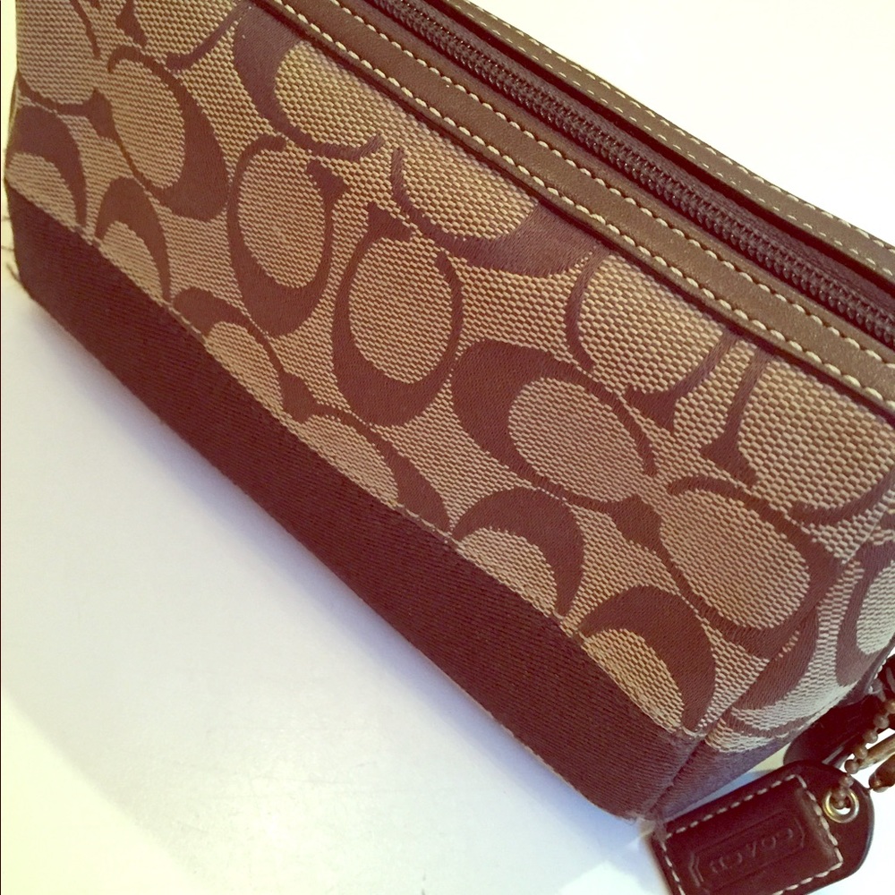 COACH cosmetic case