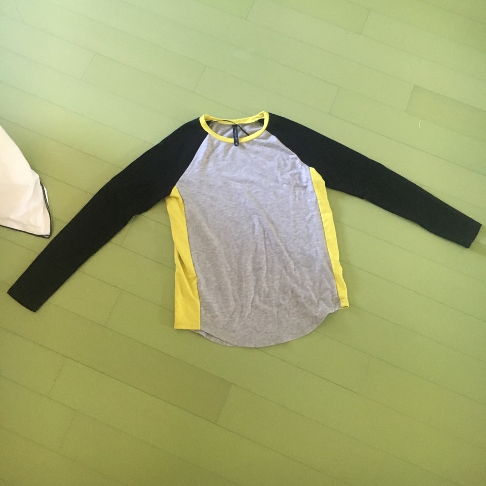 Long sleeve shirt