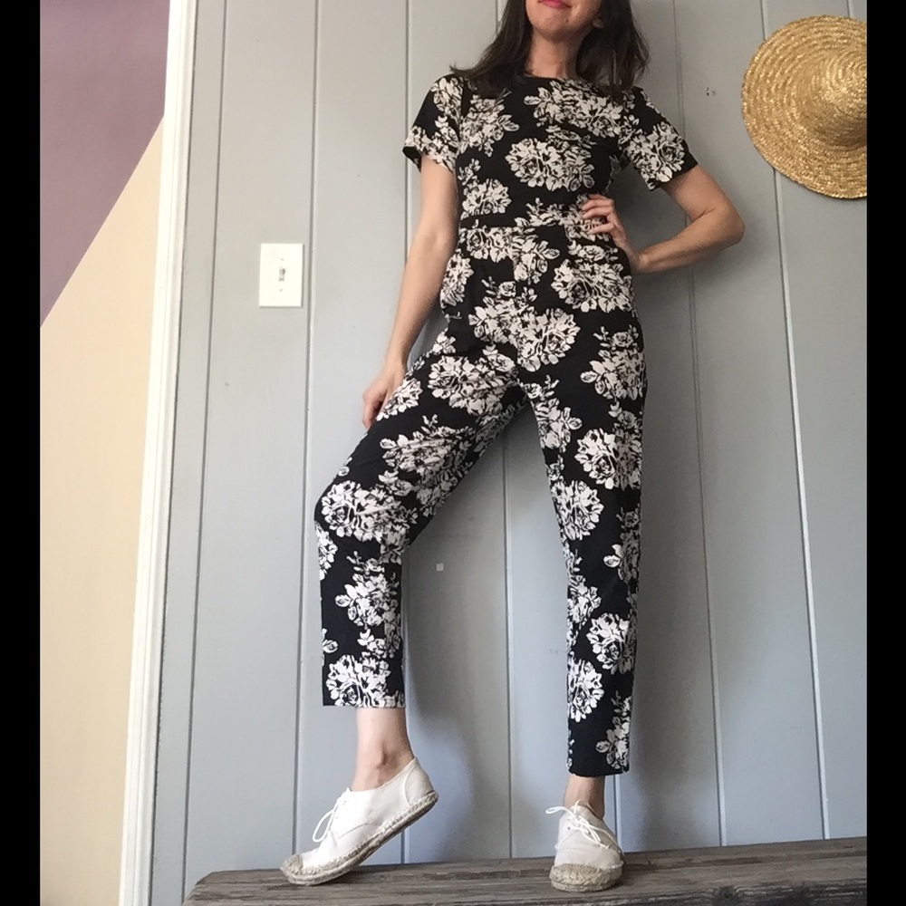 Floral Stretchy Jumpsuit - Picture 1 of 4