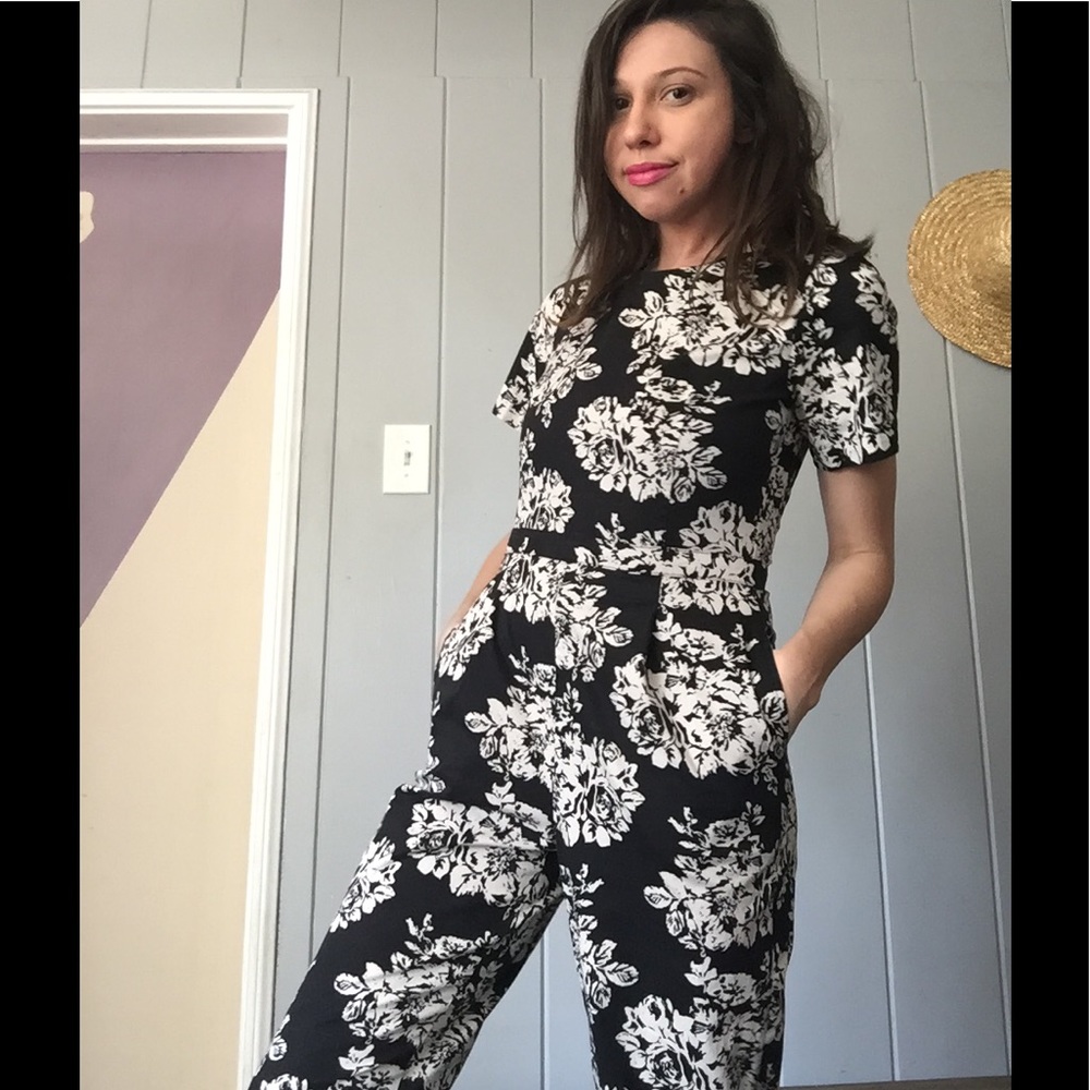 Floral Stretchy Jumpsuit - Picture 2 of 4