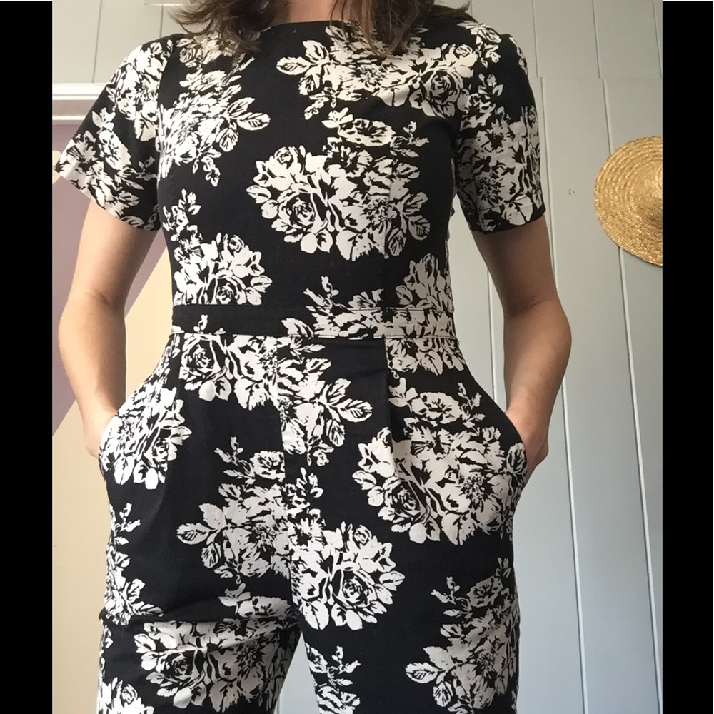 Floral Stretchy Jumpsuit - Picture 4 of 4