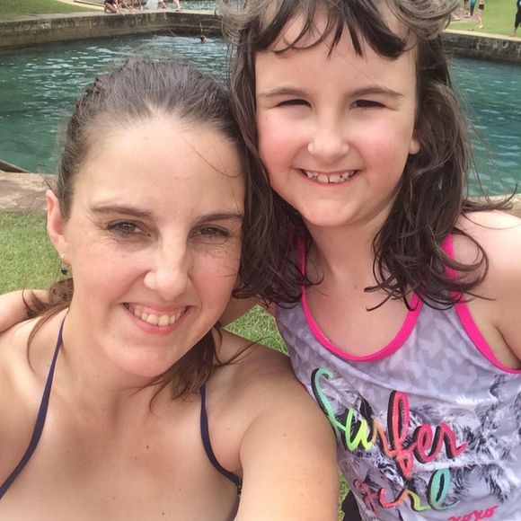 Meet your Posher, Christy - Picture 2 of 2