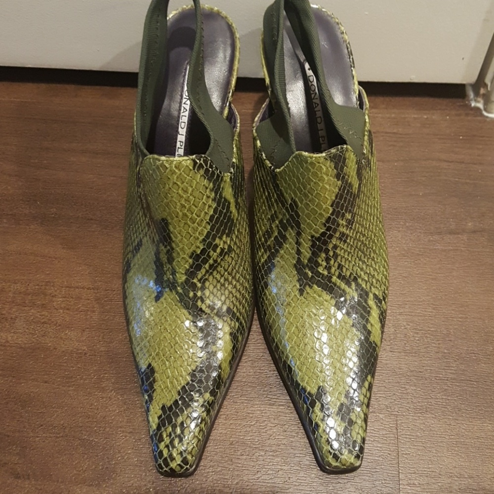 Donald Pliner snake print heels