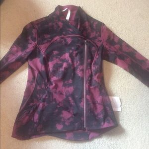 Brand new with tags size 10 Lululemon jacket!!
