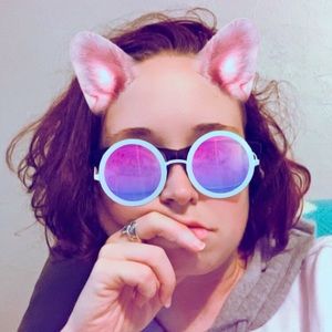 Meet your Posher, Abby