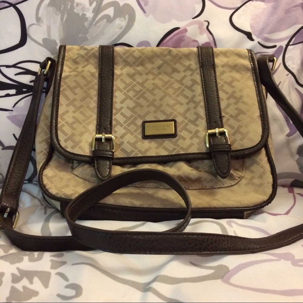Tommy Hilfiger Crossbody Messenger Bag