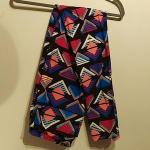 TC Lularoe 80s Triangle Multicolored Leggings