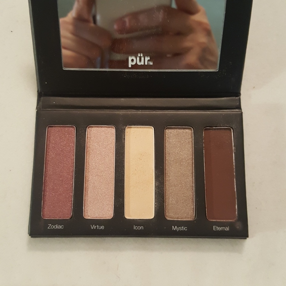 Authentic Pur Palette in "starry eyed"