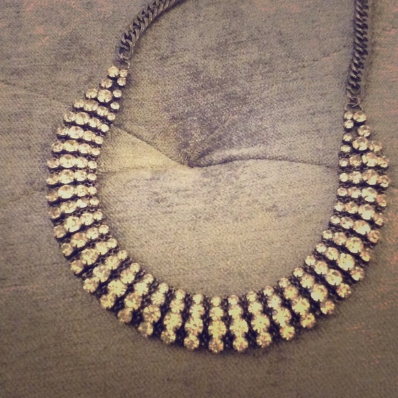 Crystal Collar Necklace - Picture 6 of 8