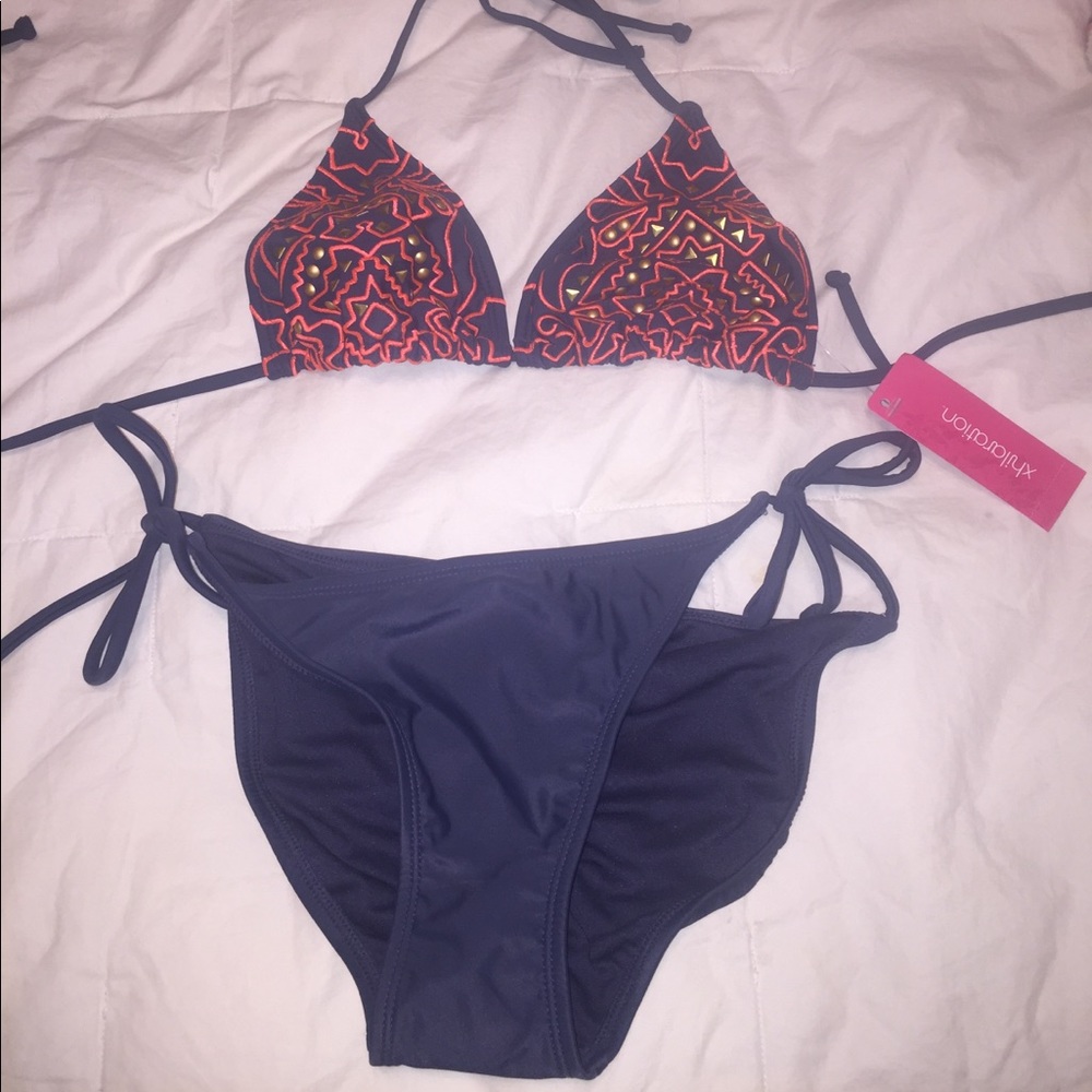 Xhiliration string bikini, NWT