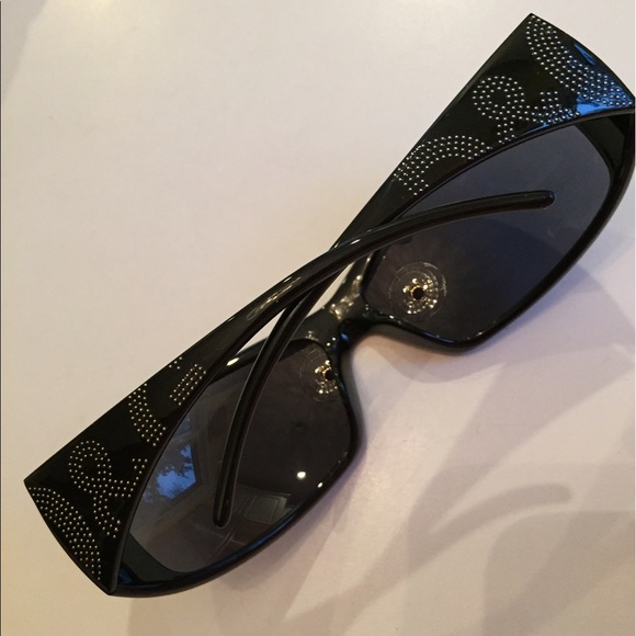 Dolce & Gabbana sunglasses - Picture 2 of 3