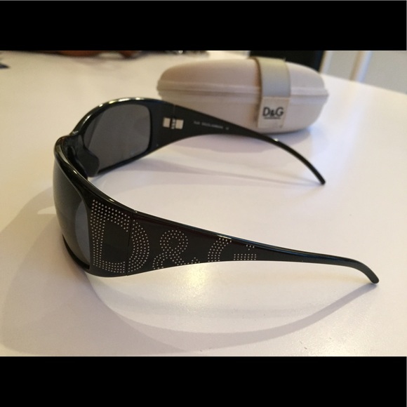 Dolce & Gabbana sunglasses - Picture 3 of 3