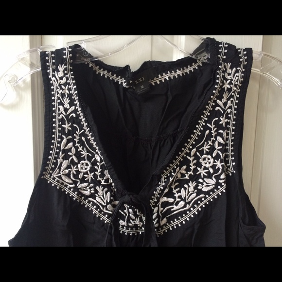 ✅ NWOT Forever 21 black and cream cami/tank - Picture 2 of 2