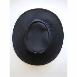 Minnetonka Leather Wide Brimmed Fold-Up Hat