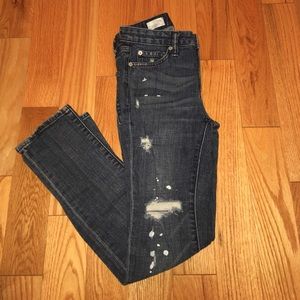 24 R GAP Destructed Real Straight Jeans