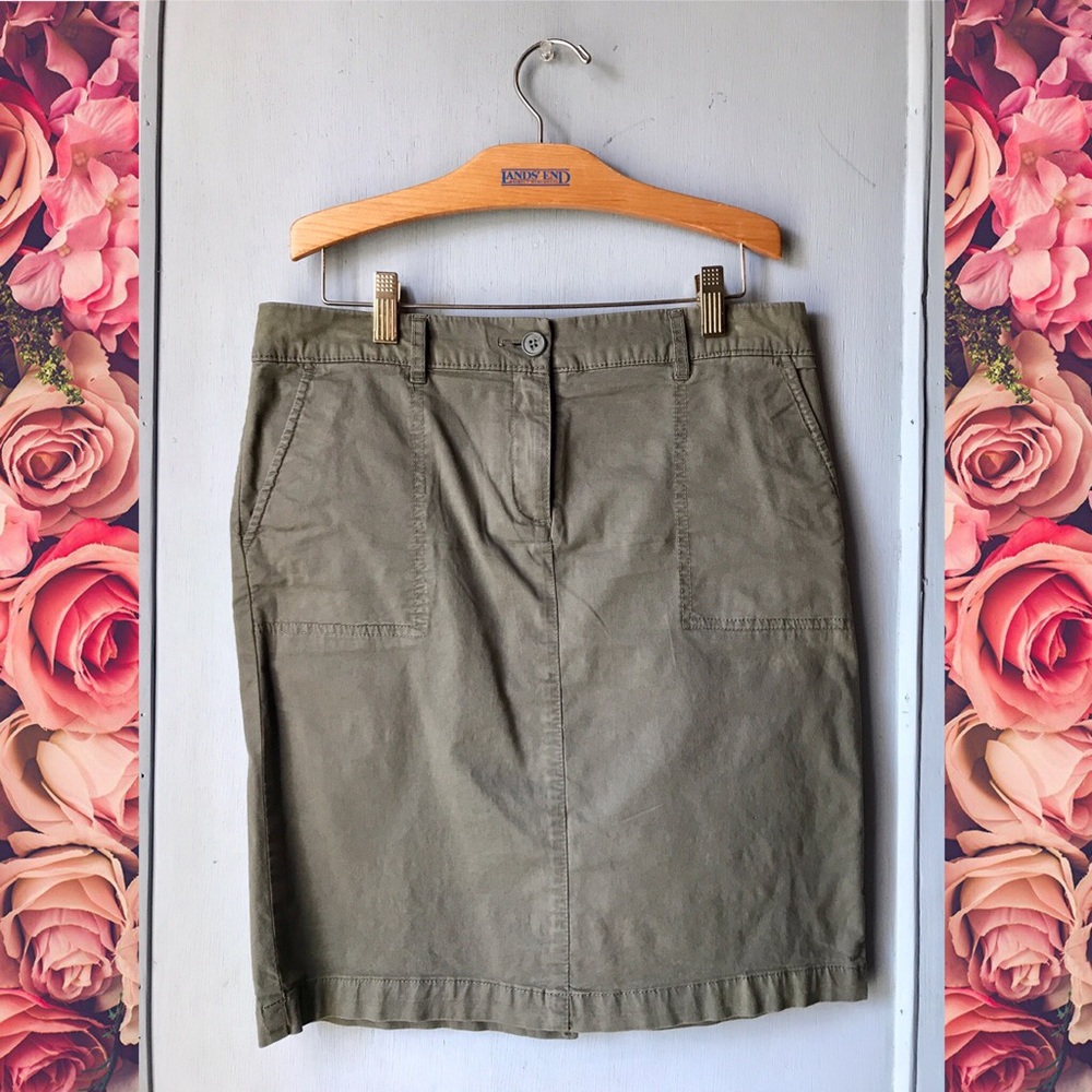 Dalia size 6 like new olive pencil skirt