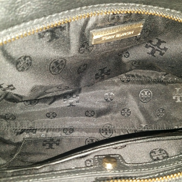 🚨Sold 🚨Tory Burch crossbody tote - Picture 3 of 3