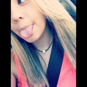 Meet your Posher, Kenzie