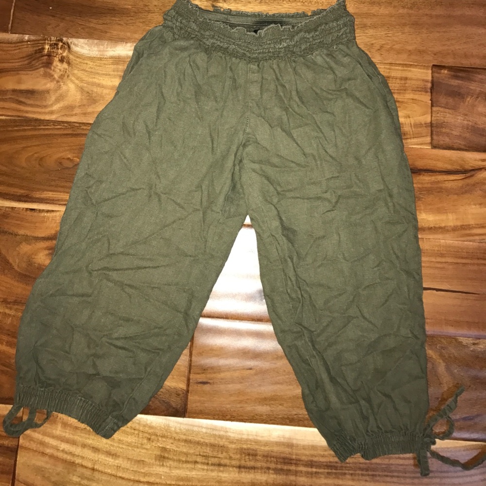 Olive Green cropped capris