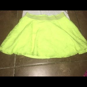 Yellow justice skirt