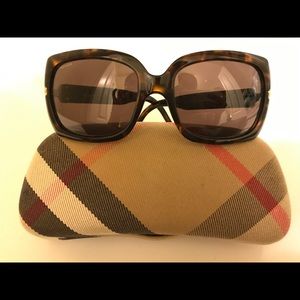 Burberry Sunglasses (Brown)