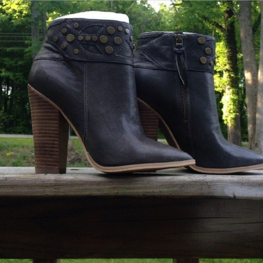 Nine West Vintage America