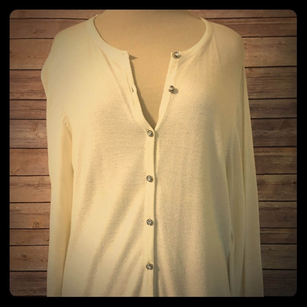 Retro look cardigan w/rhinestone buttons L