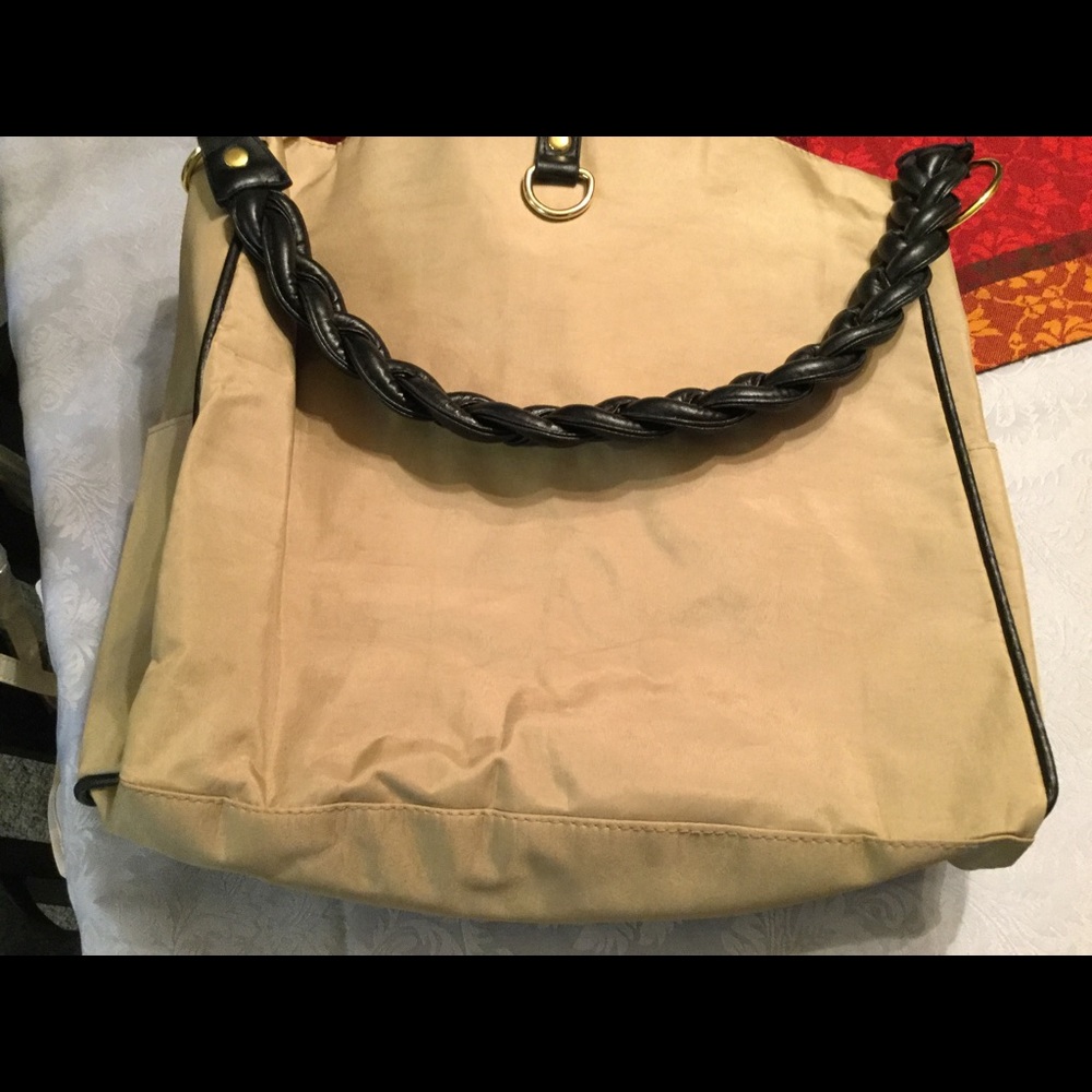 LARGE WOMEN SHOPPING TOTE BY SIGNATURE CLUB