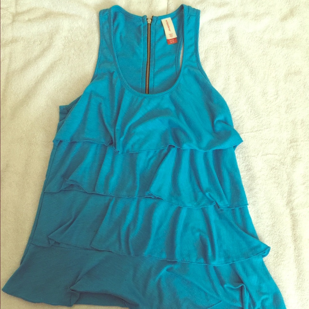 Blue ruffled tank top!