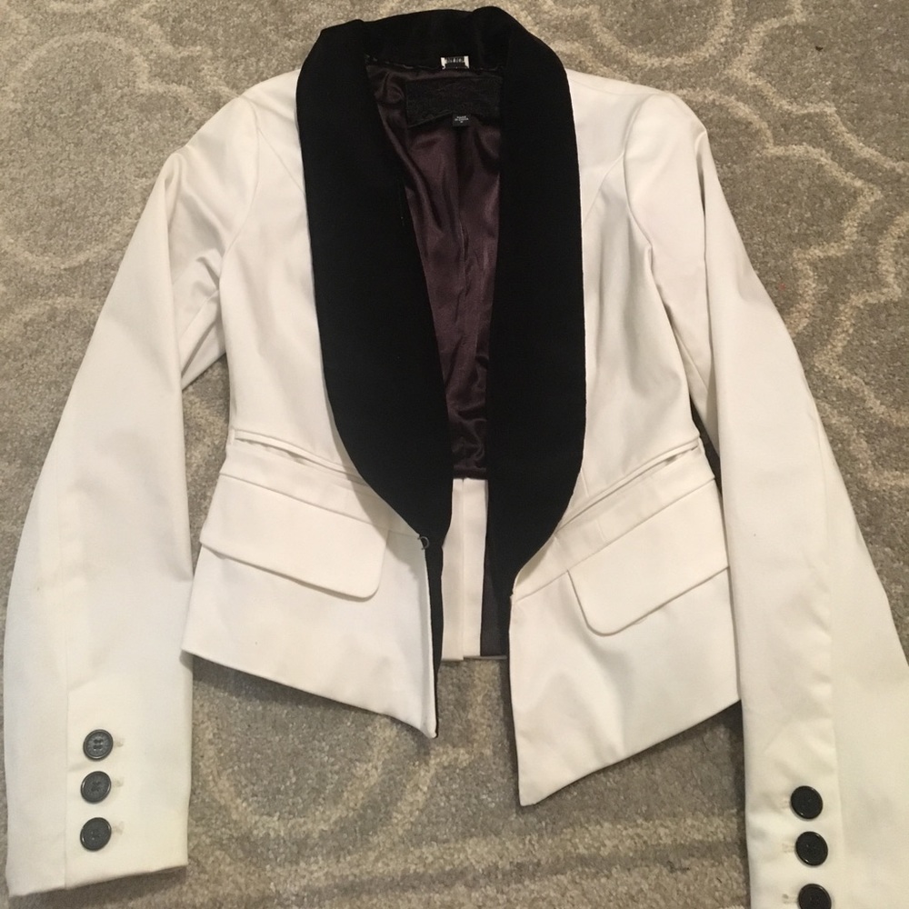 White and black GUESS blazer