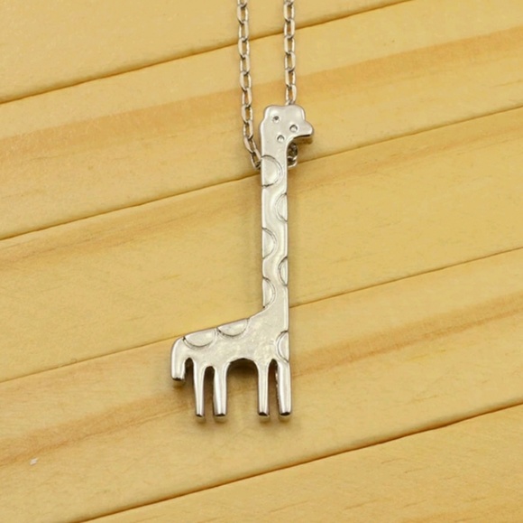 5 for $25 Giraffe Pendant Necklace - Picture 2 of 3