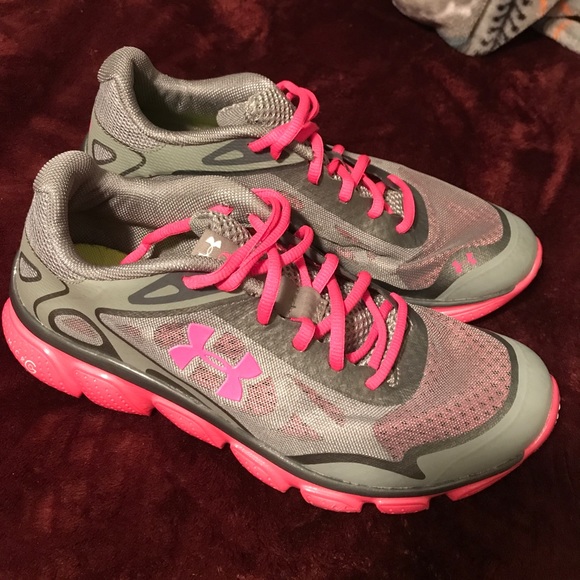 Under Armour - Picture 3 of 5