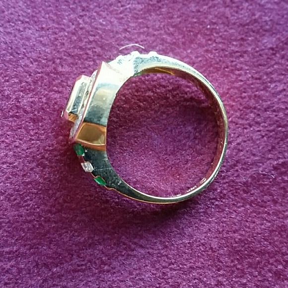 Emerald and diamond bezel channel set ring - Picture 2 of 3