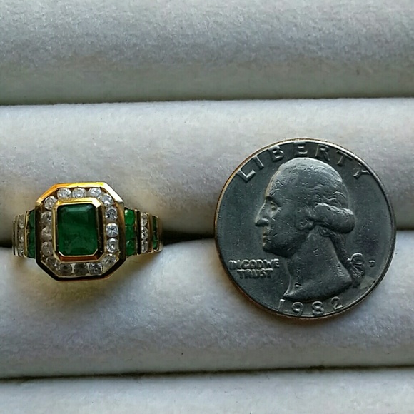 Emerald and diamond bezel channel set ring - Picture 3 of 3