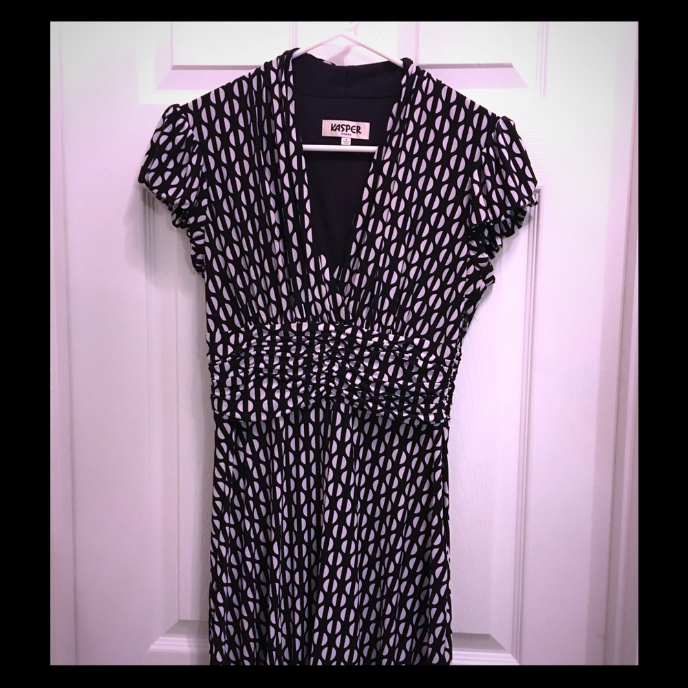 Kasper Dress Pin Up
