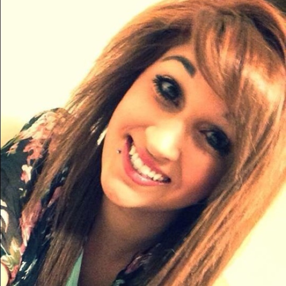 Meet your Posher, Sabrina