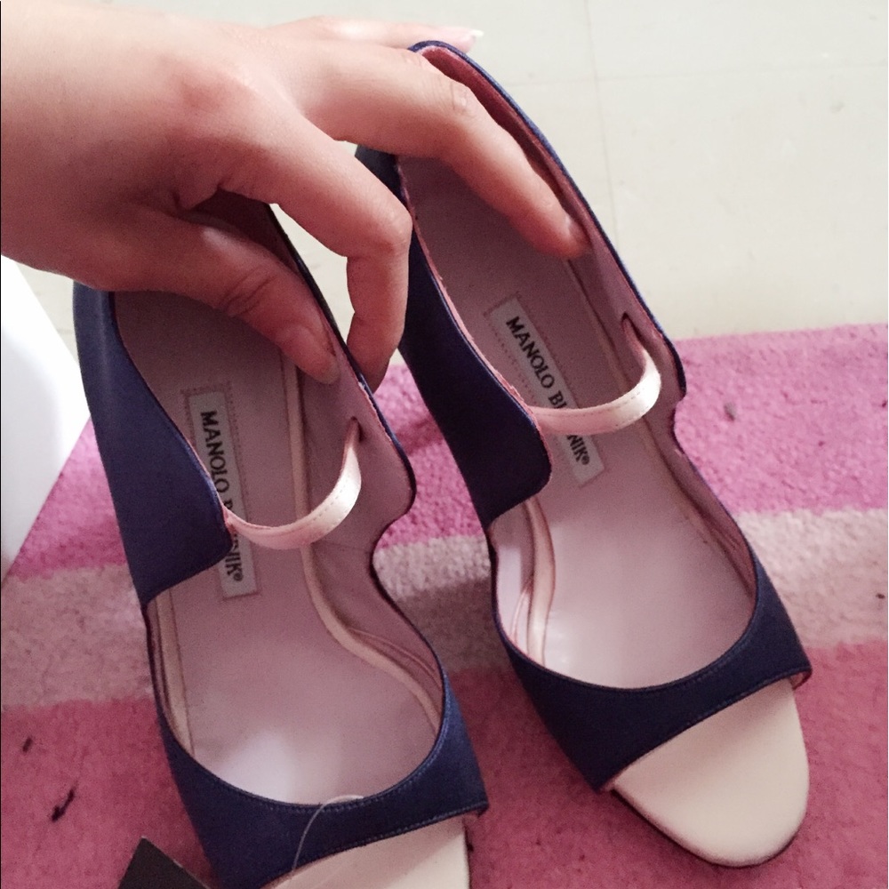 Manolo Blanhik high  heels