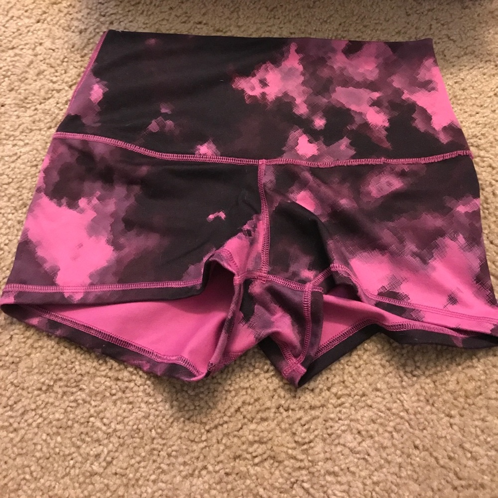 Lululemon boogie shorts