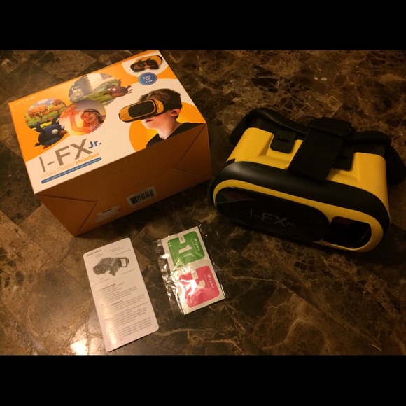 I-FX Jr. Virtual Reality Headset - Picture 1 of 7