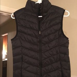 Black puffy vest