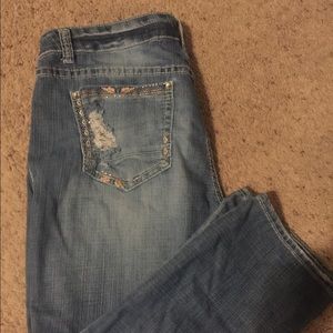 Buckle Daytrip Lynx Capris size 33