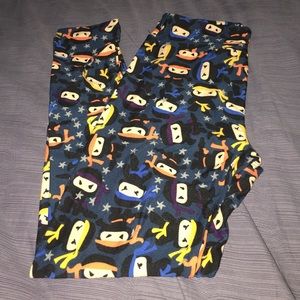 Lularoe OS Ninja Leggings