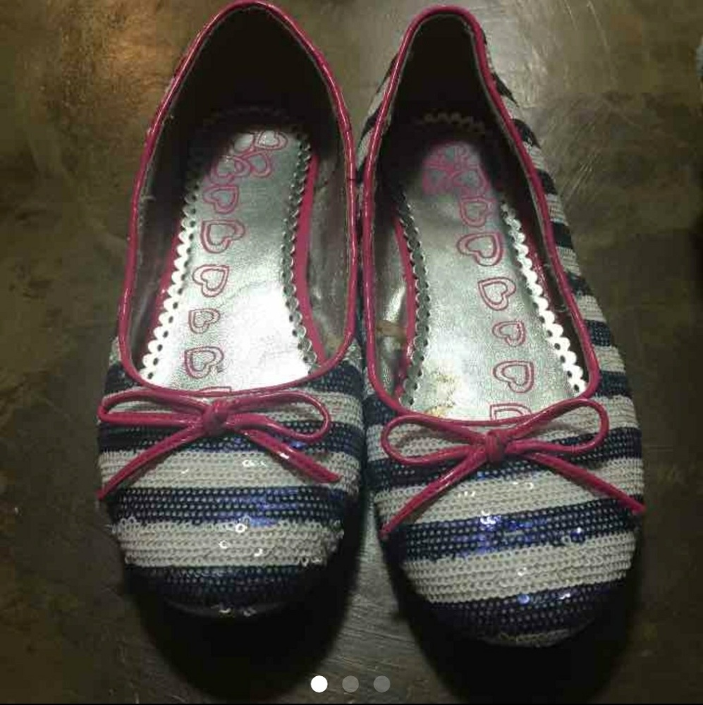 Sold Girls flats