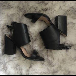 Black Sandal