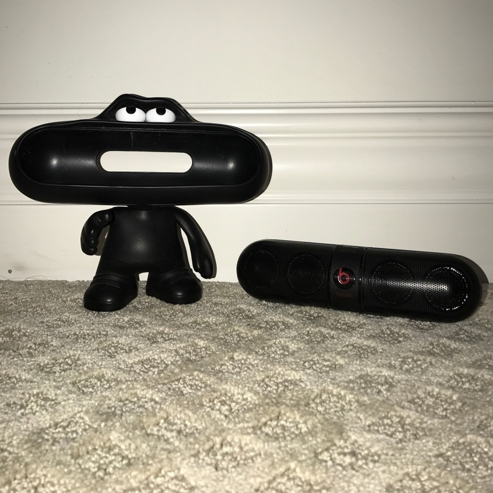 Beats Pill Speaker. Beats by Dr. Dre