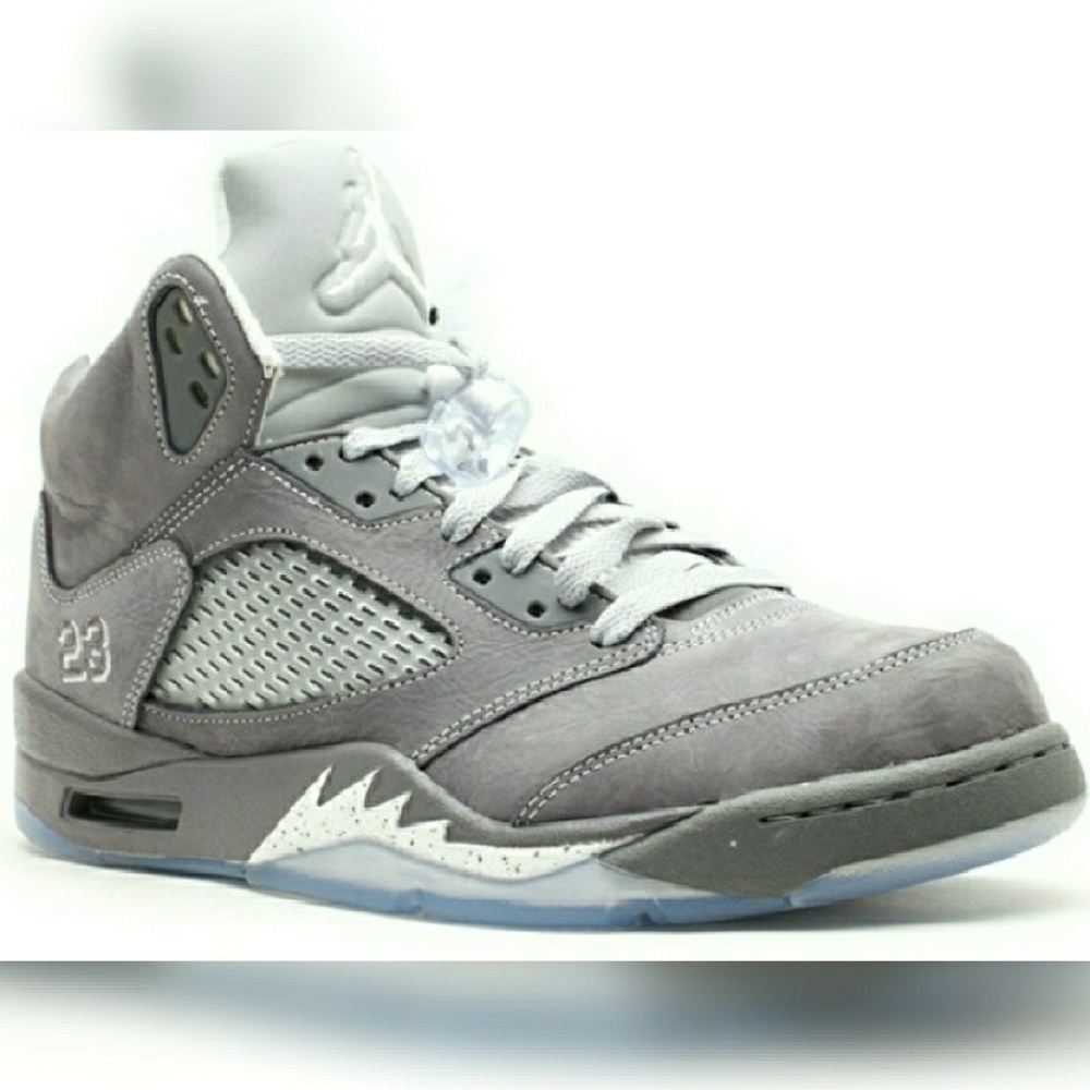 JORDAN Wolf Grey 5's, released in 2009