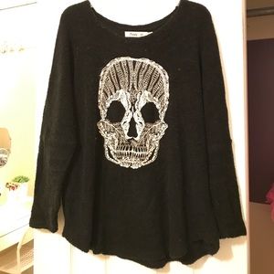 Black skull sweater.